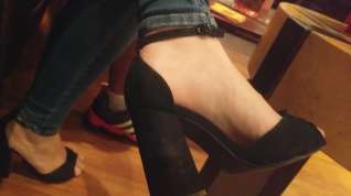 Online film Hot girl feet in high heels