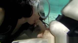 Online film Underwater scuba sex