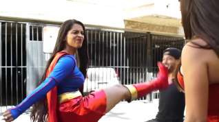 Online film Wonder Woman and Supergirl (Attractive)