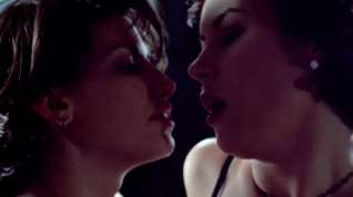 Online film Celebrities Jennifer Tilly & Gina Gershon Lesbian Sex Scene in Bound (1996)