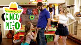 Online film Anya Olsen & Samantha Hayes in Cinco De Pie O - NUBILESPorn