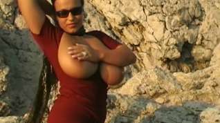 Online film Aneta Buena huge natural tits on the wind