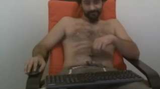 Online film Guys picking their belly buttons on live cam