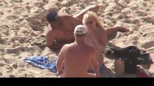 Online film Estrangeiro - Hidden Cam Couple, dogging at beach