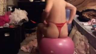 Online film Yoga ball butt