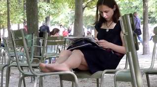 Online film Candid Nylon Shoeplay in the Park