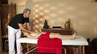 Online film Amateur Massage Babe Plowed By Her Masseur