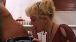 Online film Blonde Woman Sucking This Guys Cock