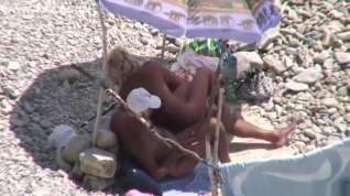 Online film Kinky Old Couple On Public Beach Sex