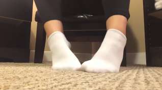 Online film White ankle socks play