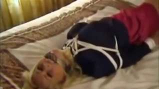 Online film Hot Blonde Model - Hog Tied Tight & Gagged in Bed ---- HD Video