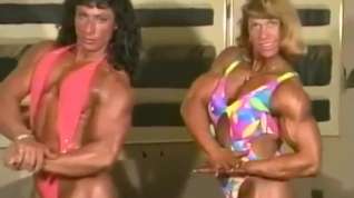 Online film 2 Sexy FBB Muscle Women Flexing and Posing
