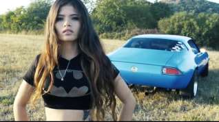 Online film beautiful sexy Irene and a blue Pontiac