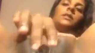 Online film Indian milf rubbing her black pussy hard moaning for u