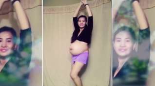 Online film Dancing and Teasing Pregnant Babe