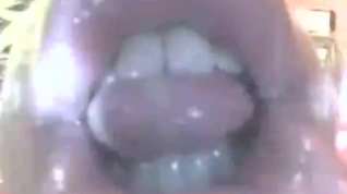 Online film Mouthcam Missy