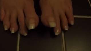 Online film Long toenails