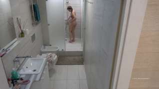 Online film girsl shower bathroom
