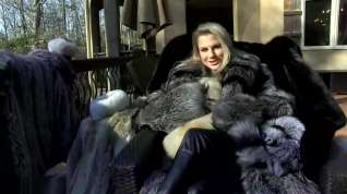 Online film sexy fur coat