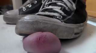 Online film Worn Converse Cock Trample