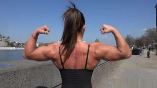 Online film Amazing muscle girl