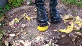 Online film girl apples crush boots