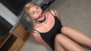 Online film Blonde With Great Legs Cuffed Up Tight