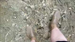 Online film Muddy White Striped Ankle Socks