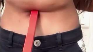 Online film Belly button torture