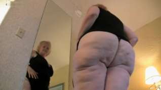 Online film Old mature amazon shows what a giant she is