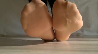 Online film Tan stockings feet and white nails
