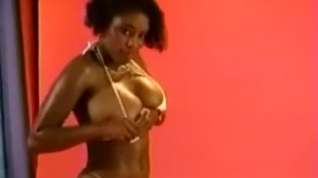Online film Vintage Legend 1: Ebony Ayes (striptease)