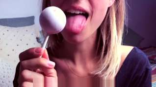 Online film Lele, the college dream girl sucks a lolly and makes you cum. JOI countdown