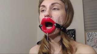Online film Deepthroat slut fucks her throat sloppy