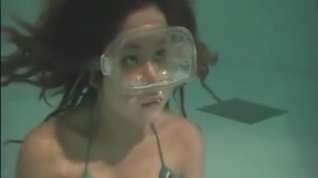 Online film Asian Girl Underwater 7