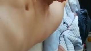 Online film Freckled Ginger masturbating and cumming in the morning. CUMSHOT