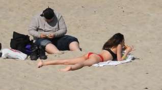 Online film Butt on Beach in Bikini
