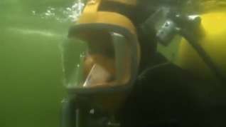 Online film Diving Frogwoman 1