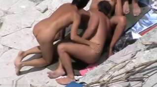 Online film Foursome on the Beach