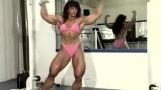 Online film Tina Lockwood posing