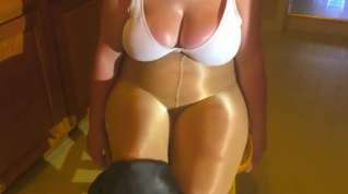 Online film Spandex Angel - Oiled up big tits & shiny pantyhose