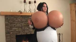 Online film Bambi Boobs and Belly Inflation