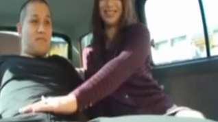 Online film Asian Cougar Rubbing Dicks In Car