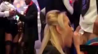 Online film Classy Euro Pornstars Sucking Cock At This Formal Party