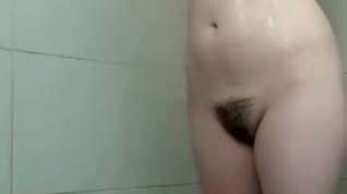 Online film Taking a shower for real