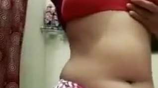 Online film Indian girl nitisha showing big boobs