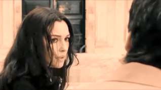 Online film MONICA BELLUCCI HOT NIPPLE SCENES IN DON'T LOOK BACK MOVIE