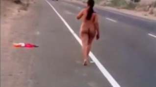 Online film Latina girl walking nude by the road