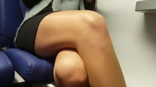 Online film Girl in train shiny pantyhose