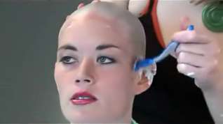 Online film Woman Headshave